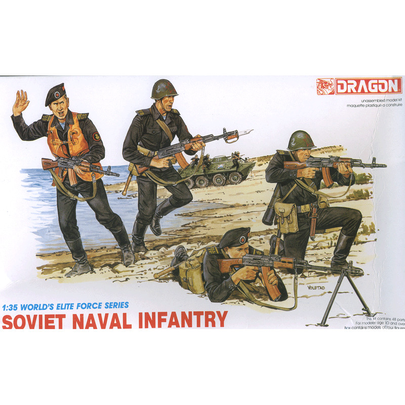 1:35 Dragon 3005 - Padomju jūras kājnieki (4 figūras)