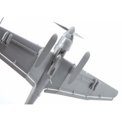 1:72 Zvezda 7323 Junkers Ju-87 B2/U4 STUKA with ski