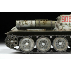 1:35 Zvezda 3691 Su-122 Soviet Tank Destroyer