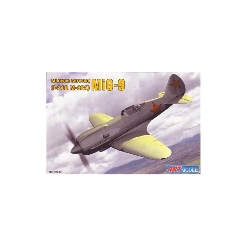 1:72 ART Model 7207 -  Mikoyan Gurevich MiG-9 (I-210 M-82A) Soviet Fighter WW II