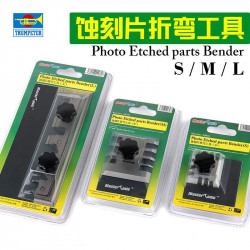 Trumpeter 09932 - Liekšanas instruments, vidējs (79 x 59 mm) - Photo Etched parts Bender (M)