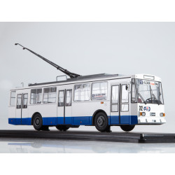 1:43 SSM 4043 - Skoda 14TR trolleybus, blue-white