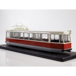 1:43 SSM 4062 - LM-68 tram, red-white