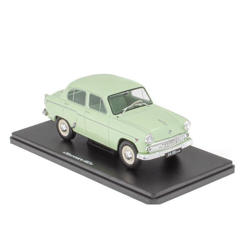 1:24 Hachette - Moskvitch 403 Light Green
