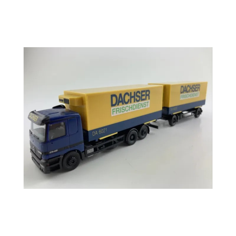 1:87 Herpa - Mercedes-Benz Actros cooling trailer train "DACHSER"
