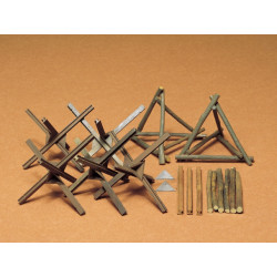 1:35 Tamiya 35027 - Набор противотанковых ежей и деревянных заграждений