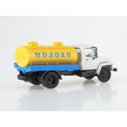 1:43 Russian Trucks - Milk tanker G6-OTA-4,2 (GAZ-3307)