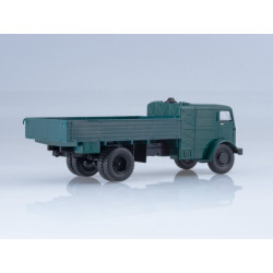 1:43 Russian Trucks - Steam-powered truck NAMI-012 dark green