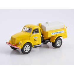 1:43 Legendary trucks -...
