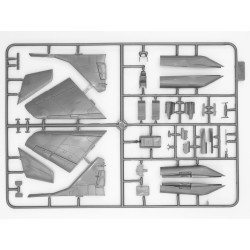 1:72 ICM 72143 - ''Radar Hunter" MiG-29 '9-13' Ukrainian Fighter with HARM missiles