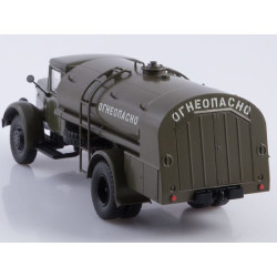 1:43 Легендарные грузовики - МАЗ-200 топливозаправщик ТЗ-200 / MAZ-200 tanker truck TZ-200