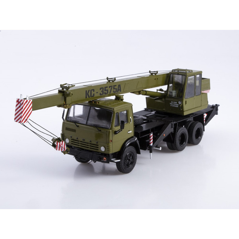 1:43 SSM 1508 - Kamaz-53213 Auto krāns KS-3575A