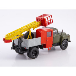 1:43 Auto History AIS1236 - ГАЗ-52 Телескопическая вышка ТВГ-15 / GAZ-52 TVG-15