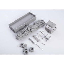 1:43 AVD Models 1630 - Ikarus-620 Бортовой грузовик, сборная модель