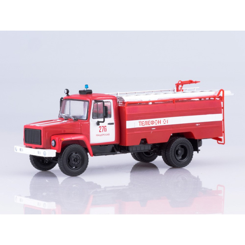 1:43 Russian Trucks - GAZ-3307 ugunsdzēsēju autocisterna AC-30