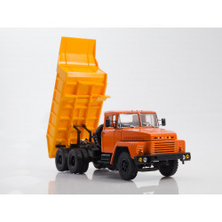 1:43 Legendary trucks - KRAZ-251B pašizgāzējs
