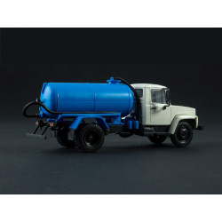 1:43 Легендарные грузовики - ГАЗ-3307 Вакуумная ассенизационная машина КО-503В