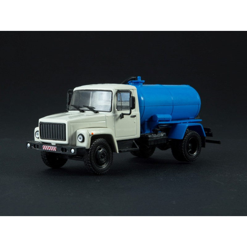 1:43 Легендарные грузовики - ГАЗ-3307 Вакуумная ассенизационная машина КО-503В