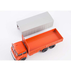 1:43 Legendary trucks - MAZ-516B kravas kaste ar brezentu