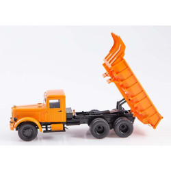 1:43 Легендарные грузовики - ЯАЗ-210Э Самосвал / YaAZ-210E dump truck