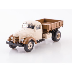 1:43 Legendary trucks -...