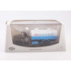 1:43 SSM 1585 - ЗИЛ-130 Молоковоз АЦПТ-4,1