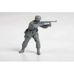 1:35 Zvezda 3628 - Немецкие парашютисты 1939-1942