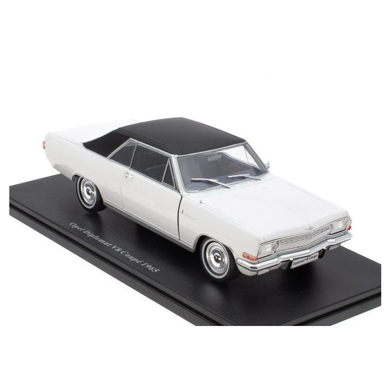 1:24 Hachette - Opel Diplomat V8 Coupé, 1965 White