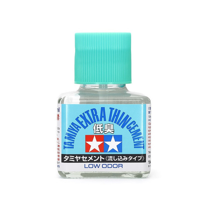 Tamiya 87236 - Īpaši plāna līme (ar zemu smaržu) ar smalku otiņu 40 ml.