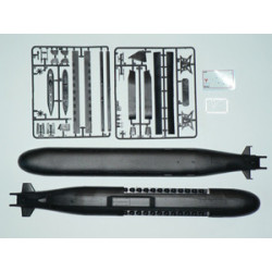 1:350 Zvezda 9010 - Krievijas atomzemūdene "Orel" K-266