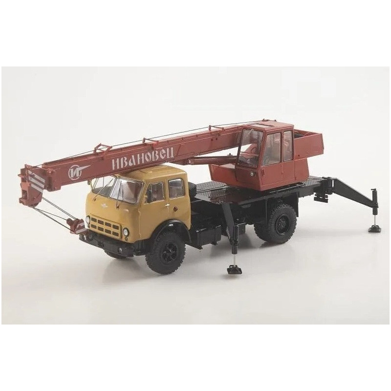 1:43 SSM 1644 - МАЗ-500А Автокран КС-3577 / MAZ-500A Truck crane KS-3577