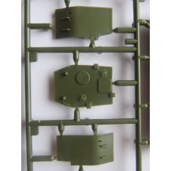 1:100 Zvezda 6202 - KV-2 padomju smagā tvertne