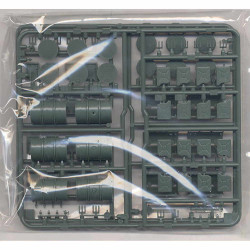 1:35 Tamiya 35186 - Vācu 200 litru degvielas mucas (6 gab.), 20 litru kannas ūdenim un degvielai