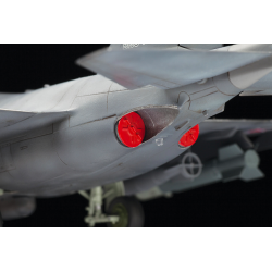 1:48 Zvezda 4818 - YAK-130 / Jak-130 "Mitten" Russian Light Bomber