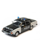 Policijas automašīnas